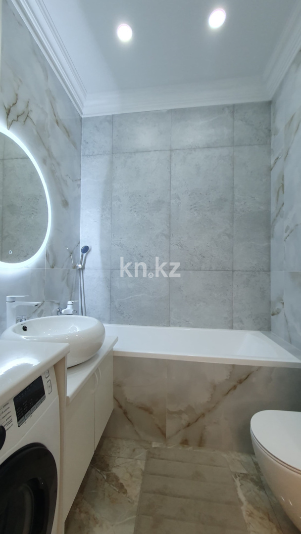 Продажа 2-комнатной квартиры, 70 м², ул. Розыбакиева, дом  343 в Алматы - фото 15