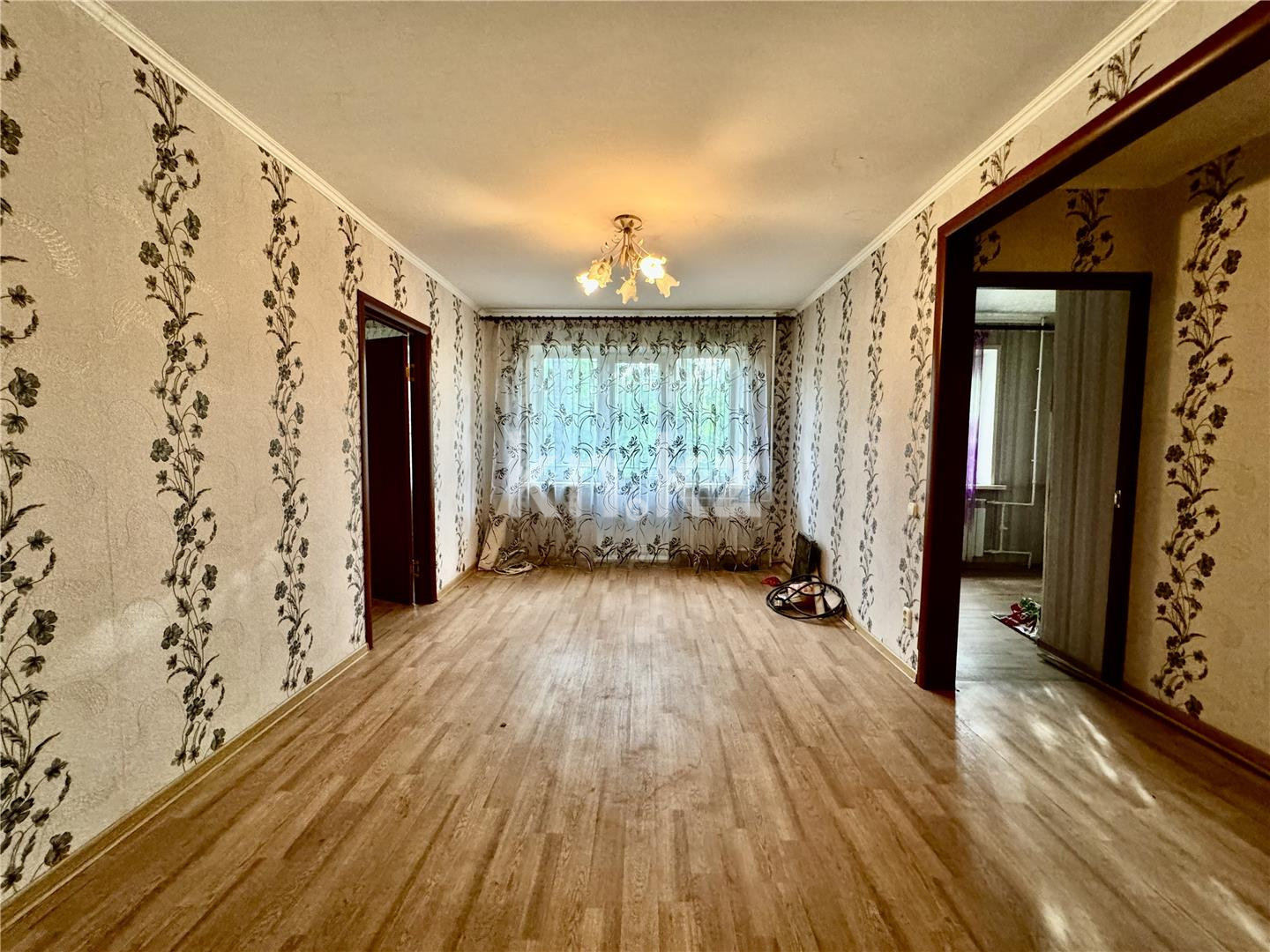 Продажа 2-комнатной квартиры, 44 м², мкр-н 13, дом  12 - Продажа квартир в Караганде с фото фото 1 из 20