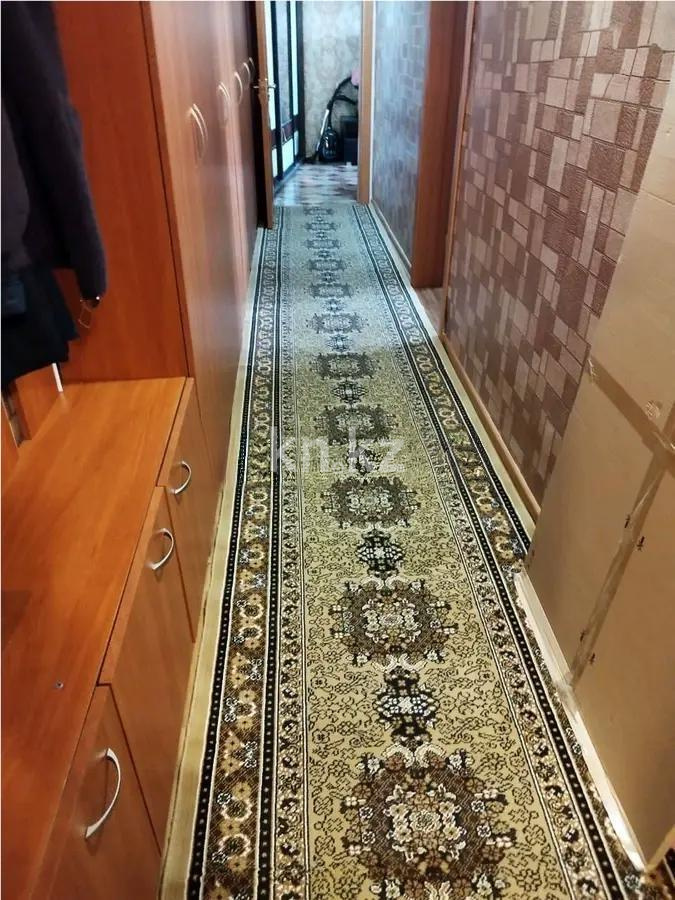 Продажа 3-комнатной квартиры, 71 м², ул. Муканова, дом  1/3 в Караганде - фото 6