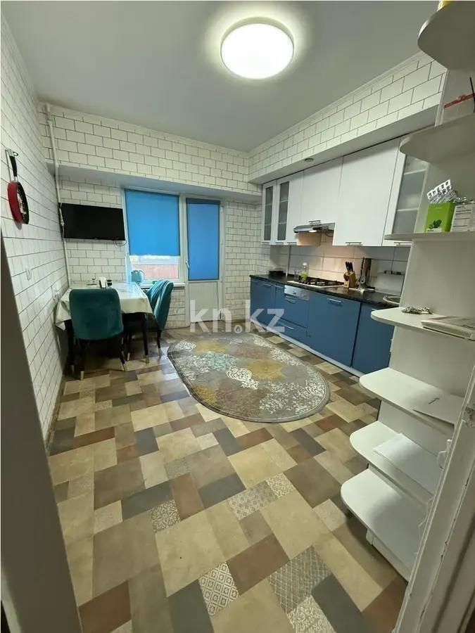 Продажа 3-комнатной квартиры, 69 м², 8 мкр., дом  55А в Алматы - фото 2