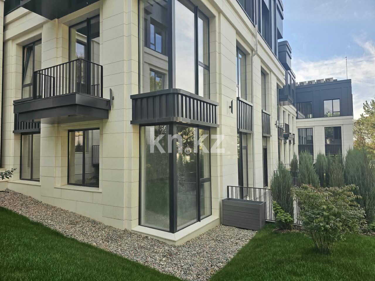 Продажа 3-комнатной квартиры, 134 м² в Алматы - фото 2