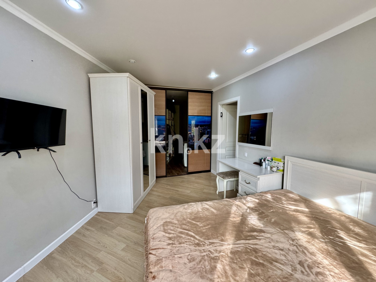 Продажа 4-комнатной квартиры, 85 м², мкр-н Степной-4, дом  12 в Караганде - фото 10