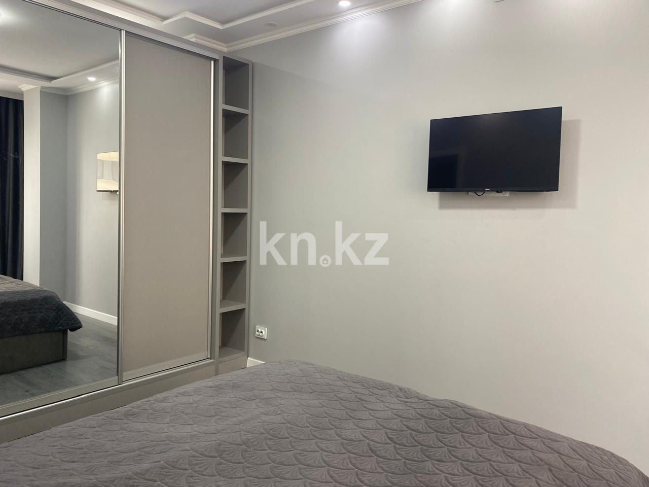 Аренда 1-комнатной квартиры посуточно, 56 м² - Аренда недвижимости в Алматы фото 1 из 14