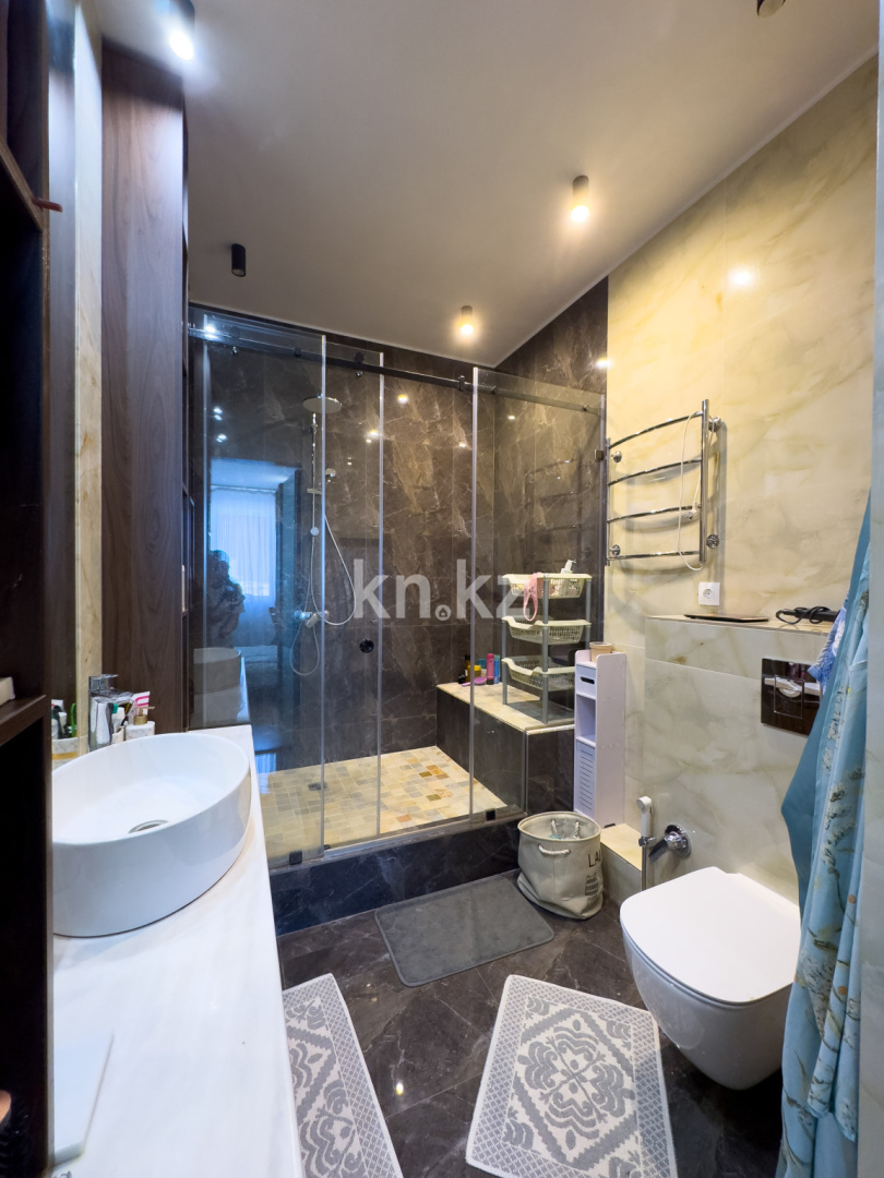 Продажа 4-комнатной квартиры, 130.2 м² в Астане - фото 12