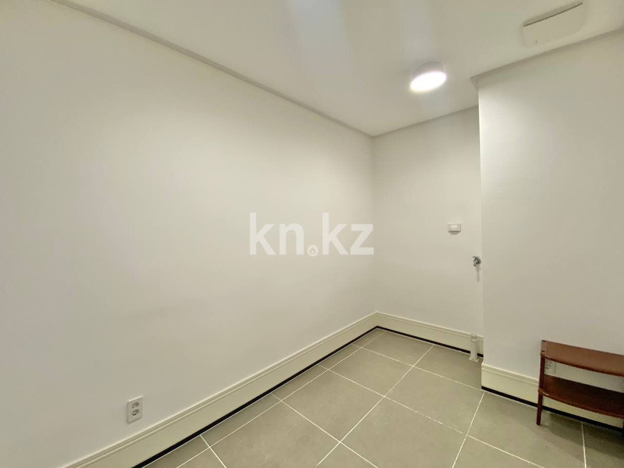 Аренда 2-комнатной квартиры, 50 м², ул. Нажимеденова, дом  4/1 - Аренда  двухкомнатных квартир помесячно в Астане фото 7 из 9