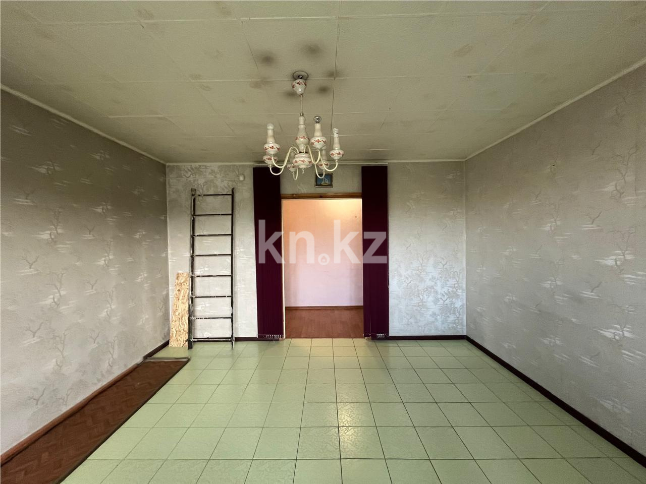 Продажа 4-комнатной квартиры, 79 м², ул. Дюсембекова, дом  67 - Продажа  четырехкомнатных квартир в Караганде фото 2 из 19