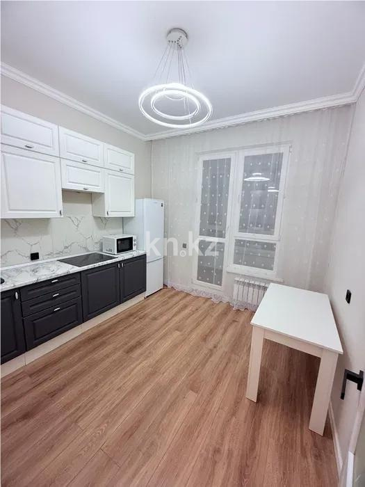Продажа 1-комнатной квартиры, 39 м², пр. Туран, дом  45/1 в Астане - фото 2