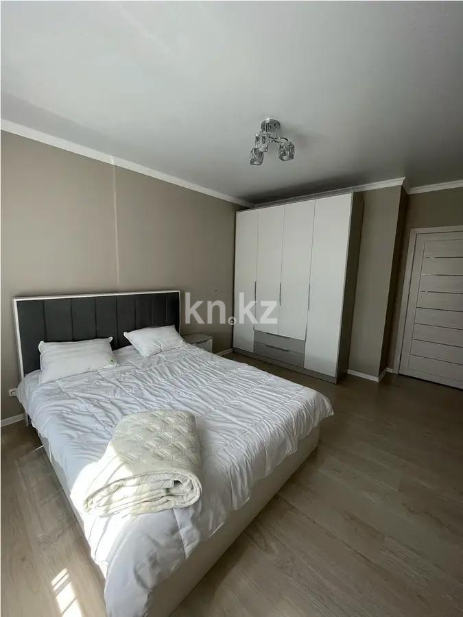 Продажа 2-комнатной квартиры, 70 м², ул. Тургута Озала, дом  194 в Алматы - фото 2