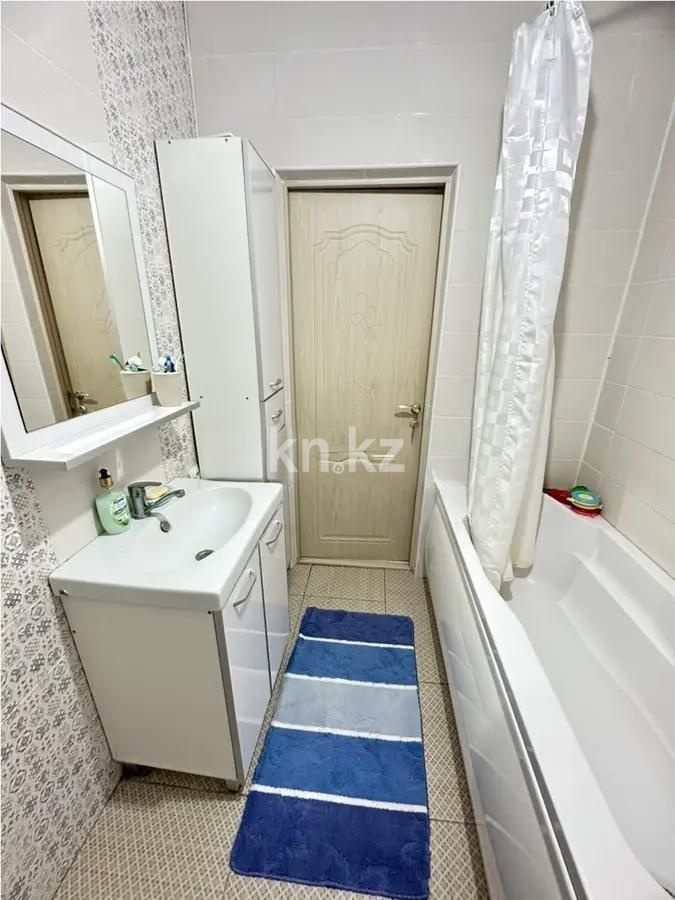 Продажа 2-комнатной квартиры, 60 м², ул. Бектурова, дом  7 в Астане - фото 4