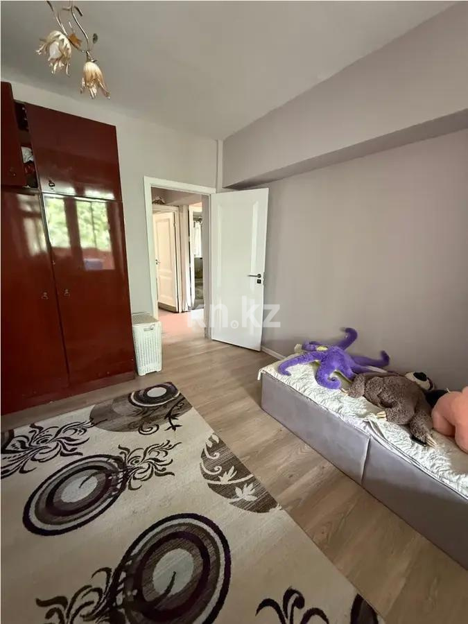Продажа 3-комнатной квартиры, 65 м², ул. Кабанбай батыра, дом  240 - Продажа  трехкомнатных квартир в Алматы фото 1 из 5