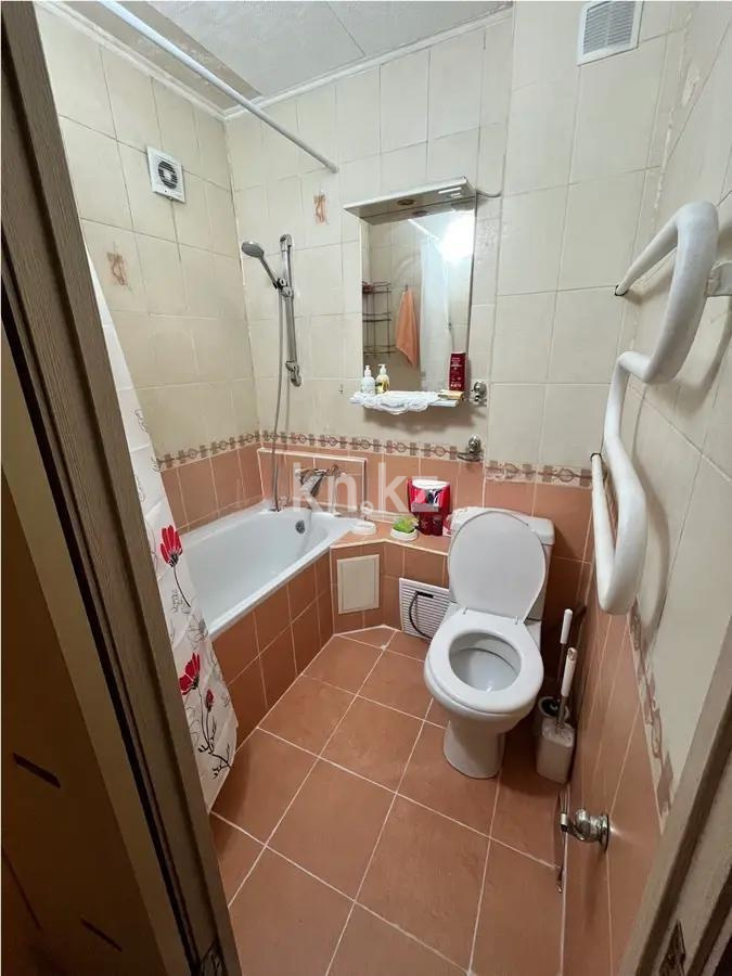 Продажа 2-комнатной квартиры, 44 м², 3 мкр., дом  30 в Алматы - фото 4