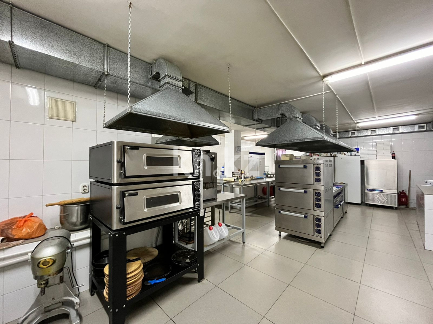 Продажа , 737 м², ул. Сатыбалдина - Продажа зданий в Караганде фото 7 из 10