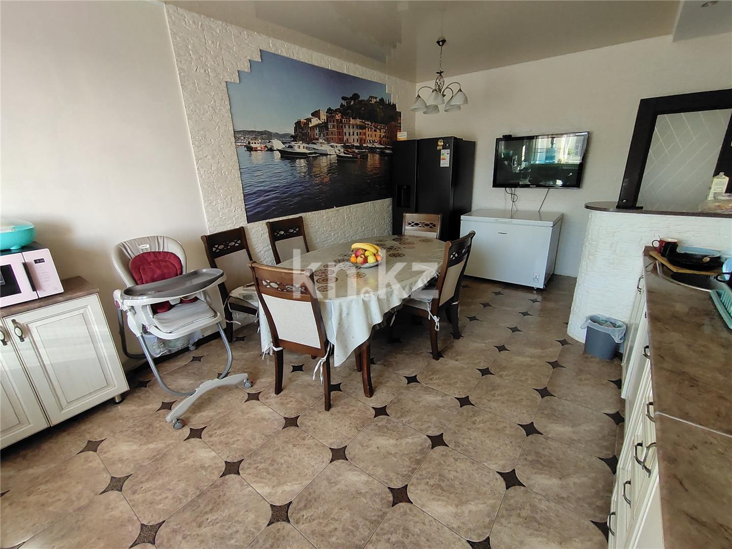 Продажа 3-комнатной квартиры, 148 м², мкр-н Голубые Пруды в Караганде - фото 10