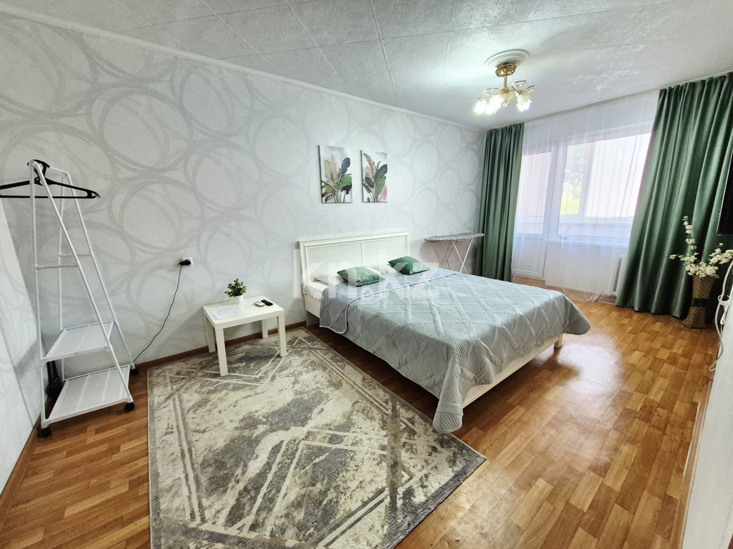 Аренда 1-комнатной квартиры посуточно, 32 м², ул. Мухита, дом  128 - Продажа и аренда недвижимости в Уральске фото 1 из 6