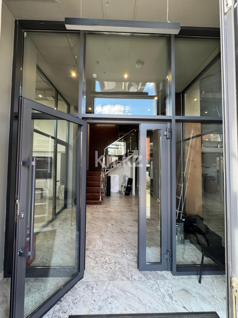 Продажа , 280 м², ул. Омарова, дом  2/1 - Сагынак - Продажа офисных и торговых помещений в Астане с фото фото 3 из 13
