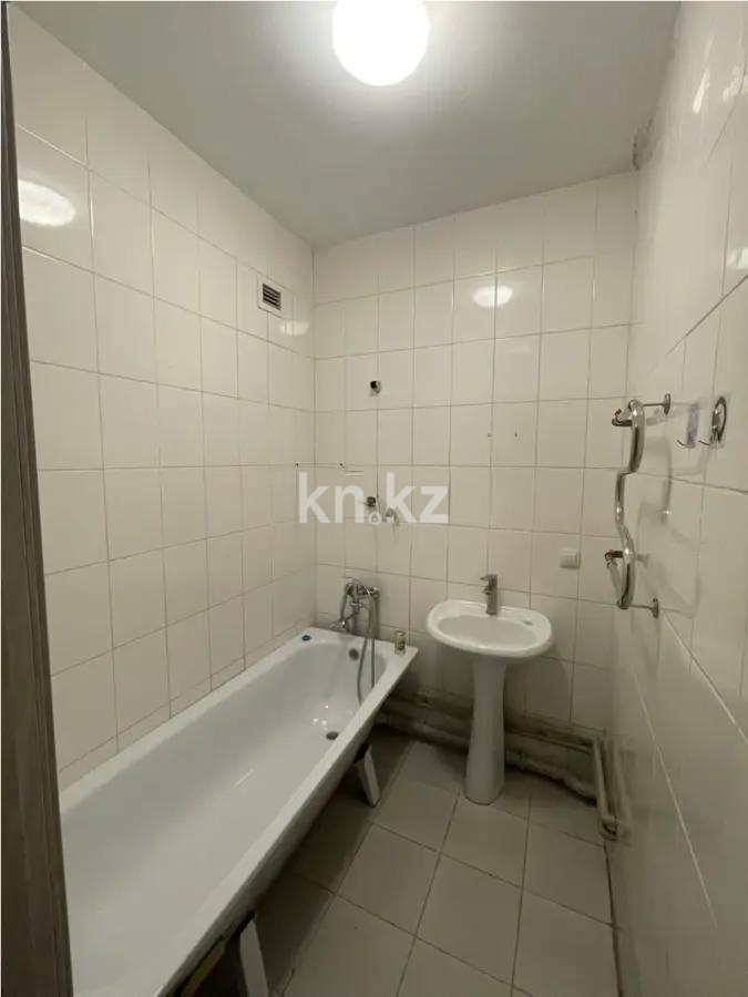 Продажа 3-комнатной квартиры, 67.9 м² в Алматы - фото 5
