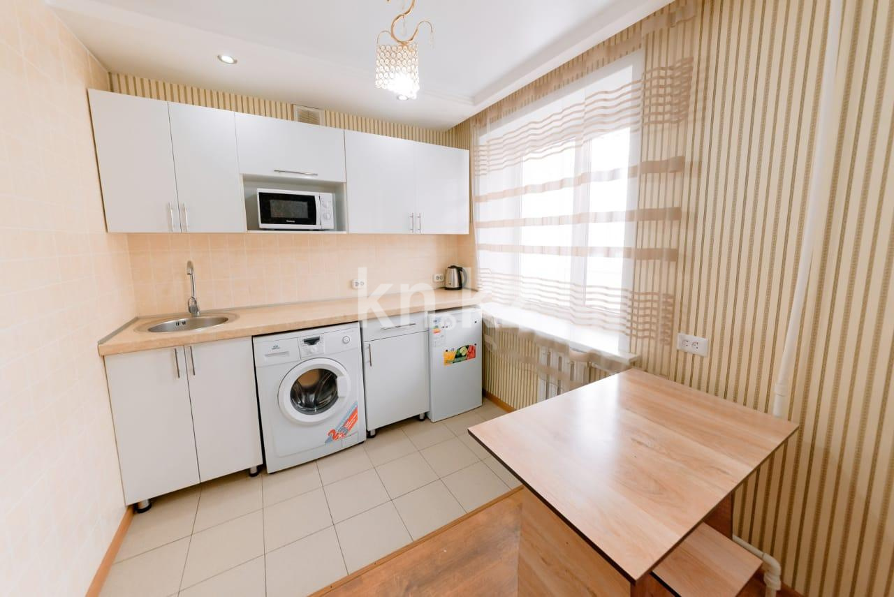 Аренда 1-комнатной квартиры посуточно, 42 м², пр. Бухар-жырау, дом  63/4 - Аренда квартир посуточно в Караганде с фото фото 4 из 5