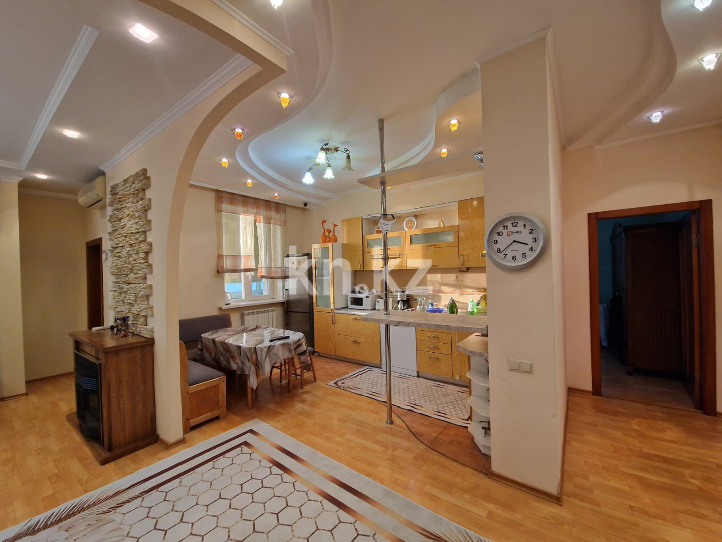 Продажа 2-комнатной квартиры, 80 м², Достык в Алматы - фото 6