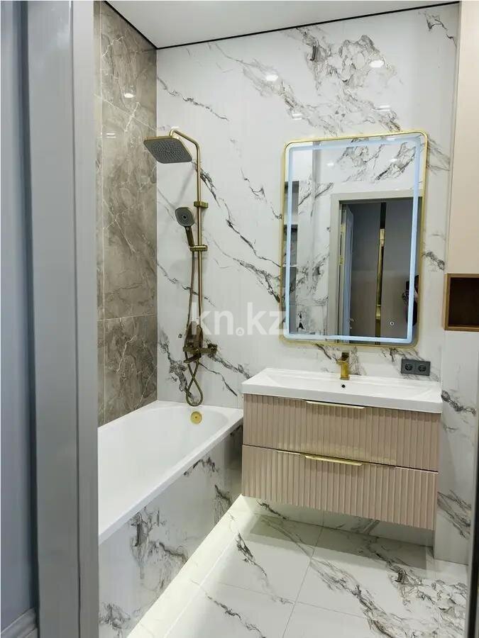 Продажа 4-комнатной квартиры, 140 м² в Алматы - фото 4