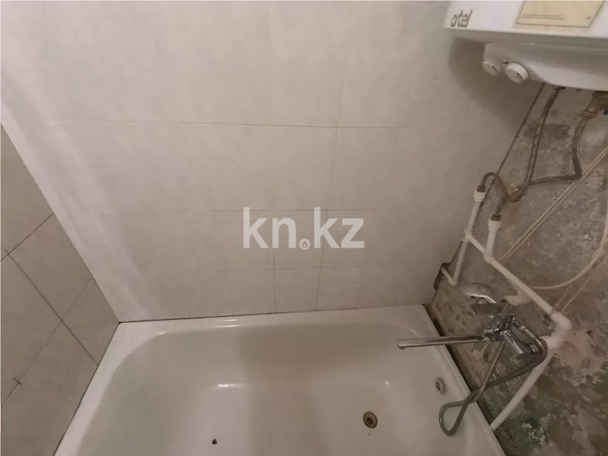 Продажа 2-комнатной квартиры, 45 м², мкр-н 13, дом  11 в Караганде - фото 2