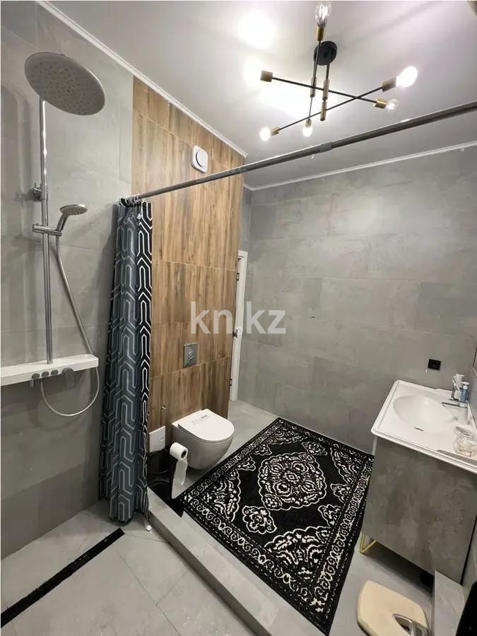 Продажа 3-комнатной квартиры, 75 м², пр. Аль-Фараби, дом  11 в Алматы - фото 4