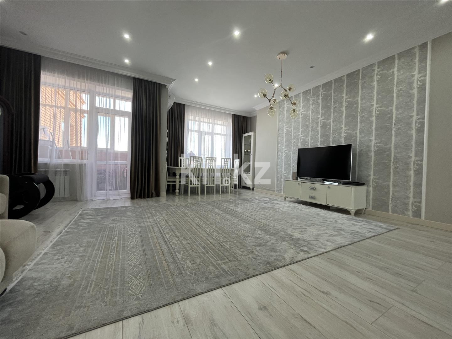 Продажа 3-комнатной квартиры, 105 м², мкр-н Гульдер-1, дом  3/4 - Продажа  трехкомнатных квартир в Караганде с фото фото 2 из 33