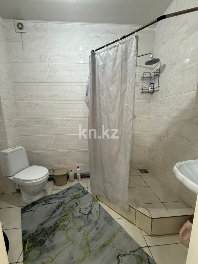 Продажа 2-комнатной квартиры, 62.8 м² - Продажа квартир в кирпичном доме в Уральске фото 2 из 9