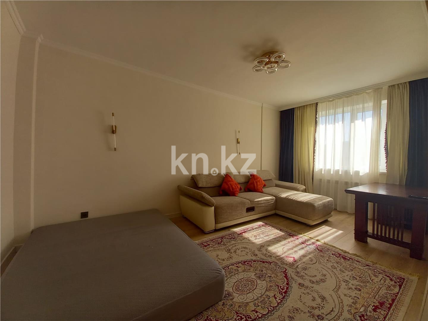 Продажа 2-комнатной квартиры, 52 м², ул. Айнакол - Продажа квартир в Астане фото 1 из 10