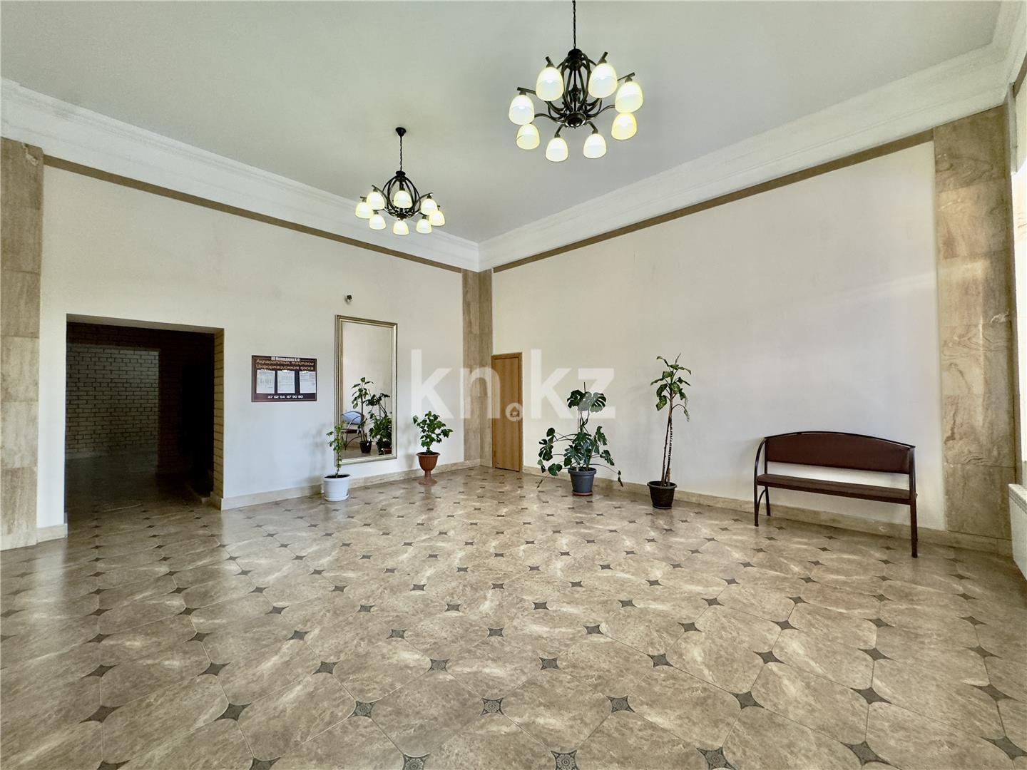 Продажа 5-комнатной квартиры, 217 м², ул. Аманжолова, дом  41 - Продажа  пятикомнатных квартир в Караганде фото 17 из 43