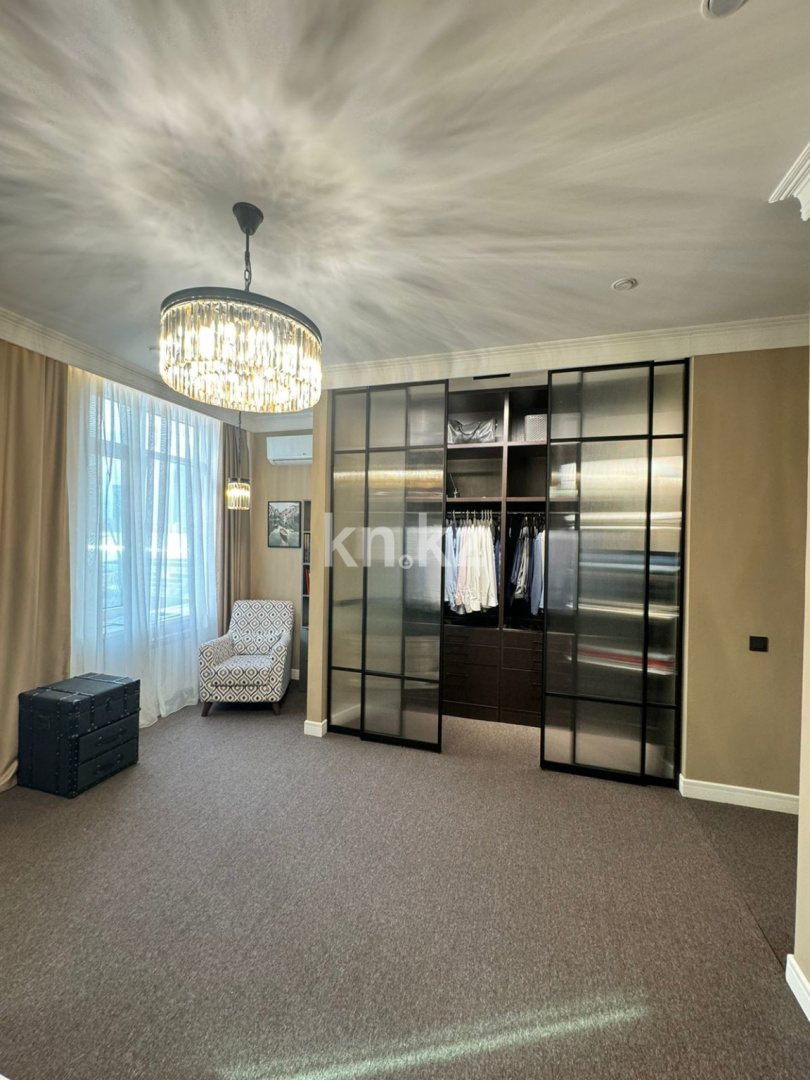 Продажа 3-комнатной квартиры, 132 м², ул. Сыганак, дом  62/3 в Астане - фото 14