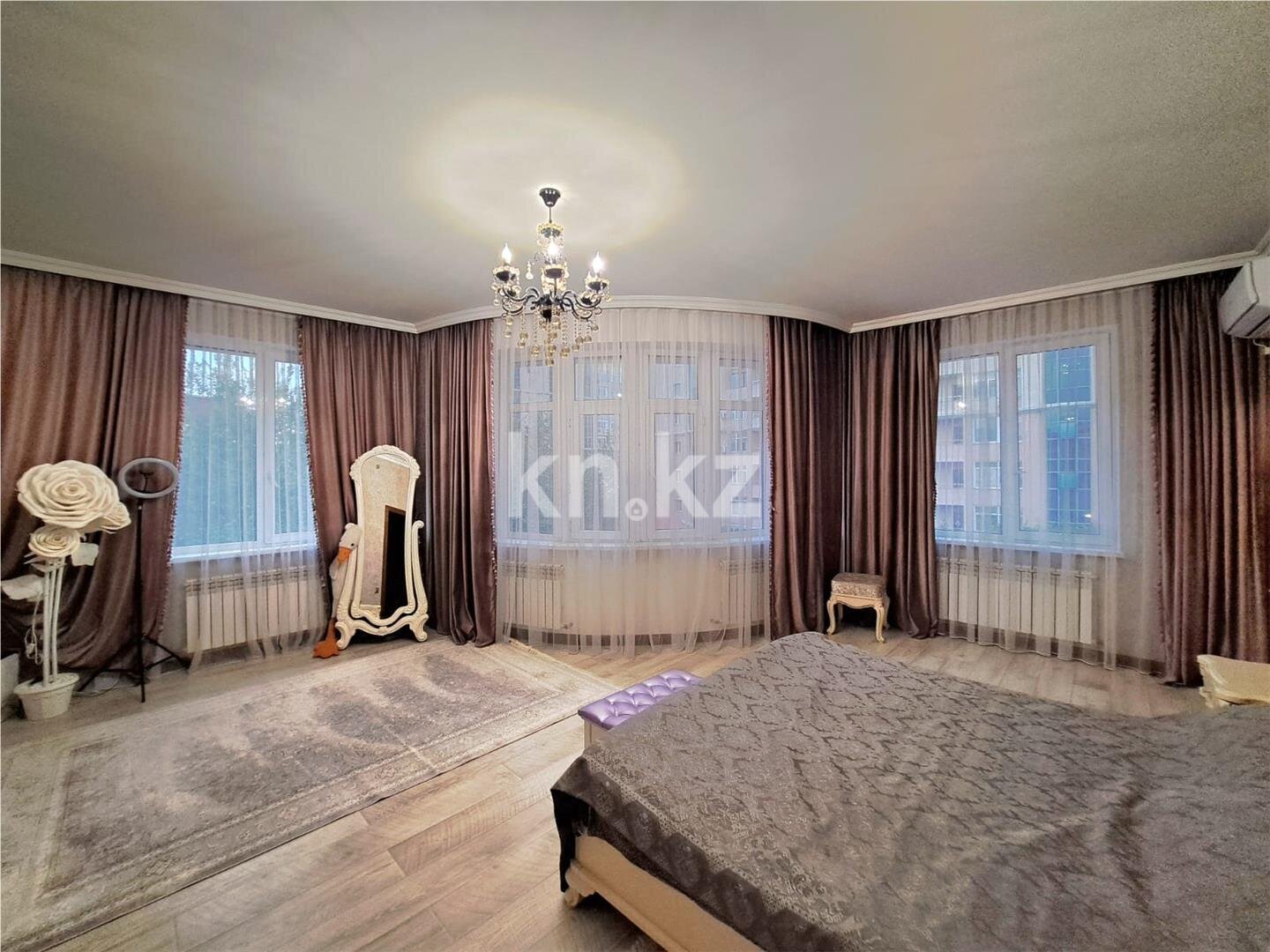 Продажа 5-комнатной квартиры, 252 м² в Астане - фото 24