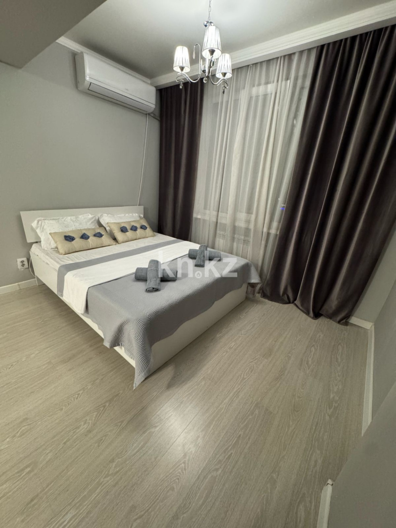 Аренда 1-комнатной квартиры посуточно, 37 м², ул. Тулебаева, дом  49/1 - пр. Жибек жолы - Продажа квартир в Алматы фото 1 из 11