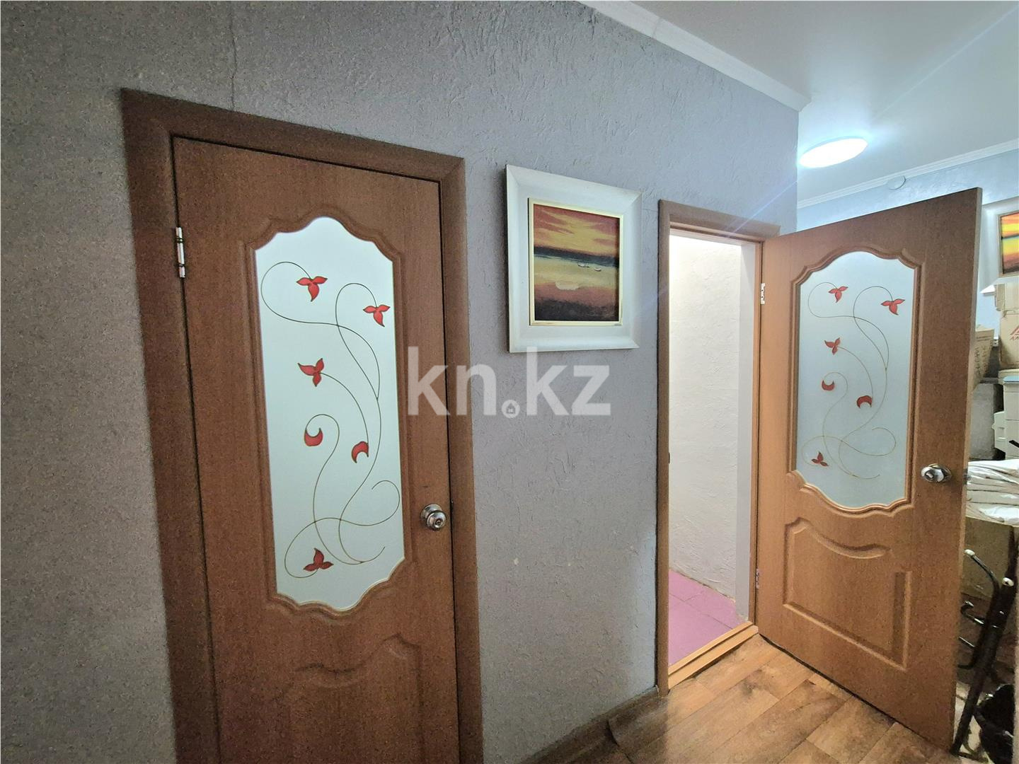 Продажа 3-комнатной квартиры, 63 м², пр. Строителей в Темиртау - фото 9