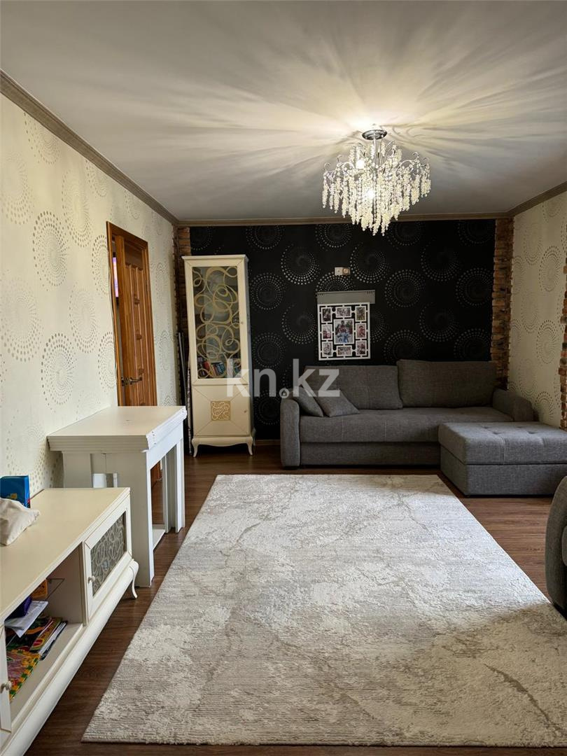 Продажа 3-комнатной квартиры, 68 м², пр. Назарбаева в Караганде