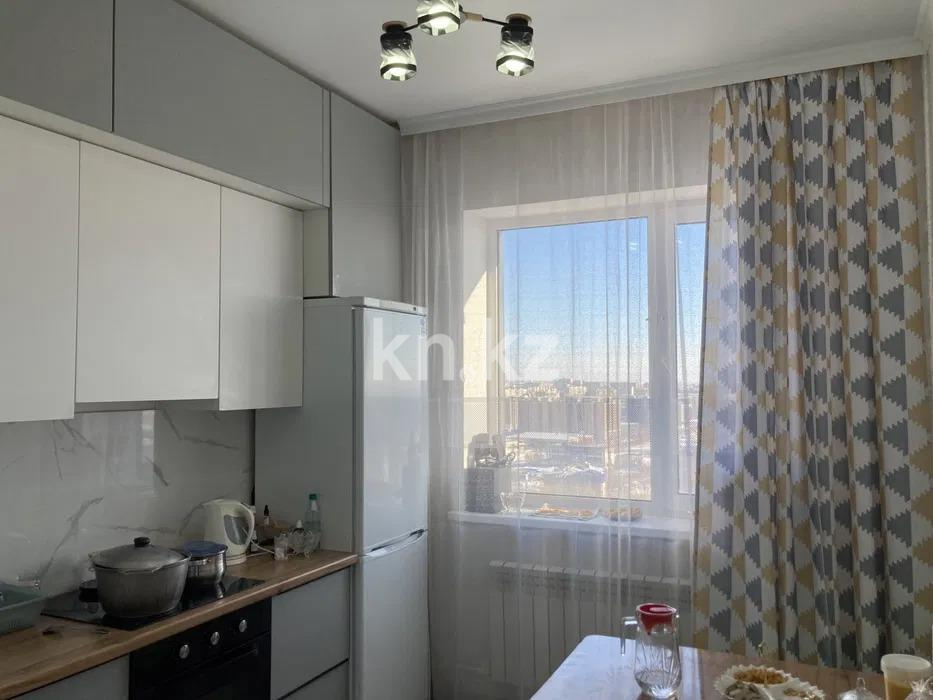 Продажа 3-комнатной квартиры, 69 м², ул. Дюсембекова, дом  44/2 в Караганде - фото 4