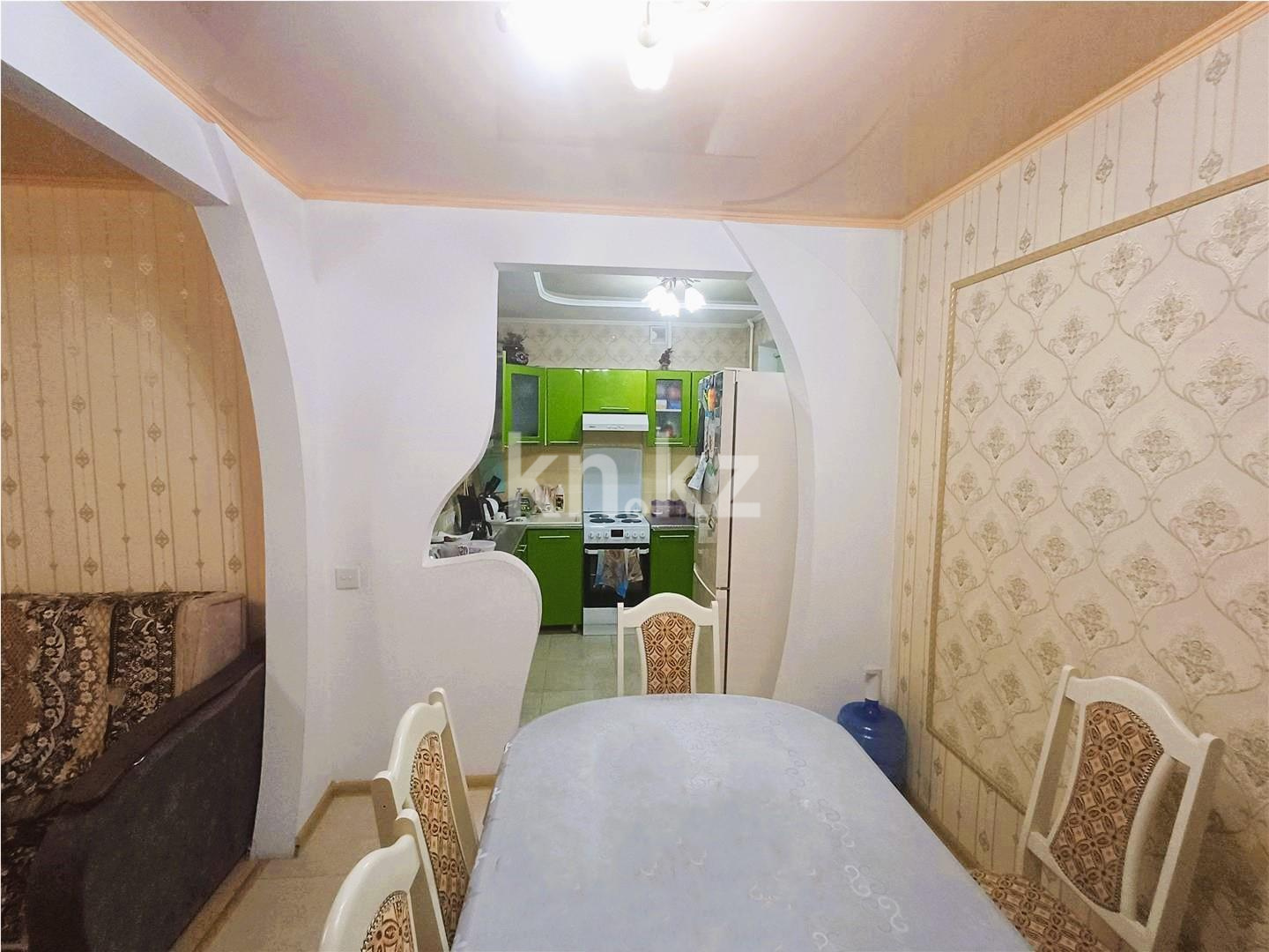 Продажа 4-комнатной квартиры, 77 м², 1 кв-л - Продажа квартир в Караганде фото 7 из 14