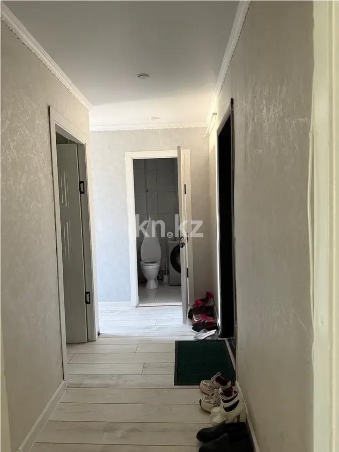 Продажа 2-комнатной квартиры, 46 м², мкр-н 17, дом  52 в Караганде - фото 4