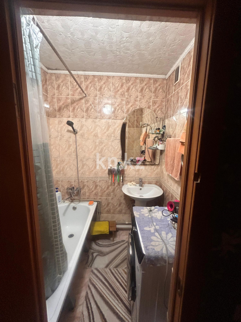 Продажа 3-комнатной квартиры, 68 м² - Продажа квартир в блочном доме в Темиртау - страница 2 фото 6 из 7