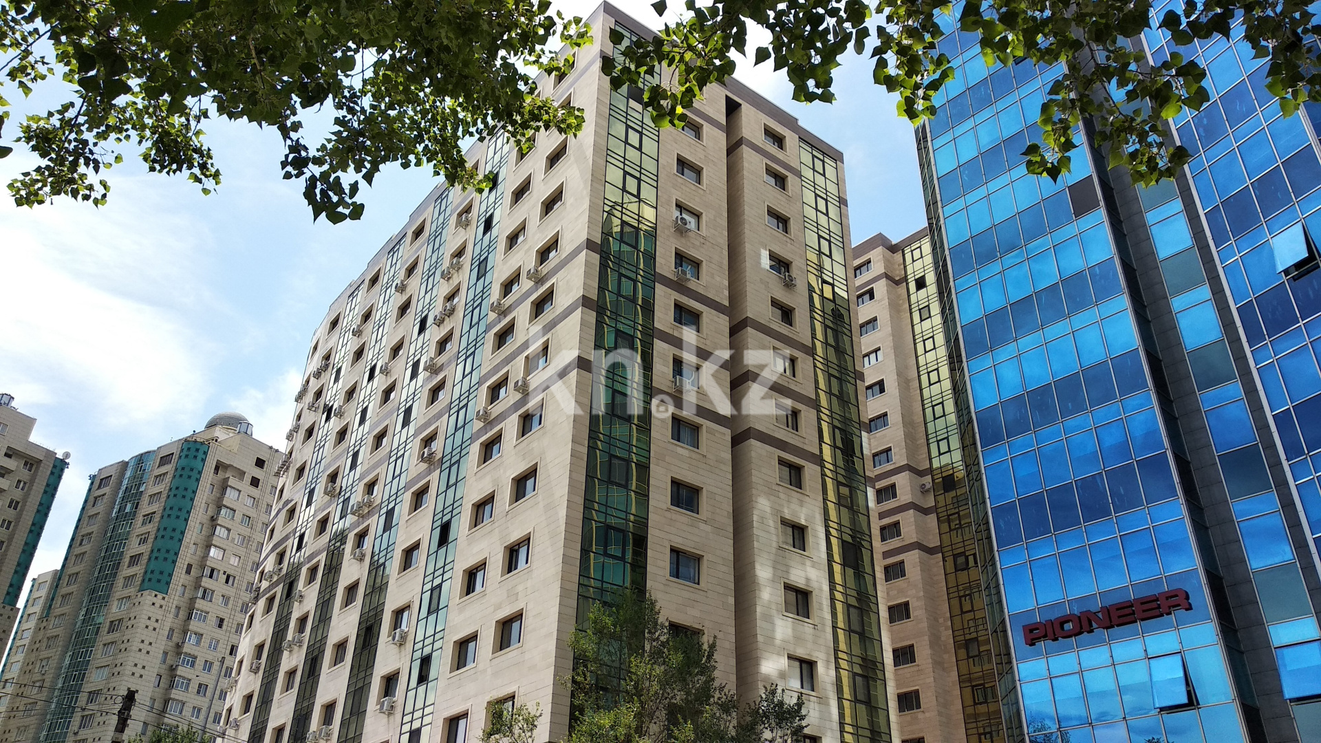 Продажа 3-комнатной квартиры, 92 м², пр. Достык, дом  138 в Алматы - фото 7