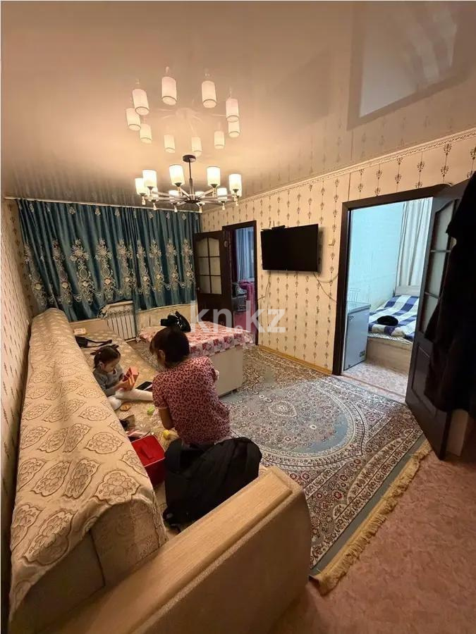 Продажа 3-комнатной квартиры, 48 м² - Продажа офисных и торговых помещений в Уральске фото 1 из 7