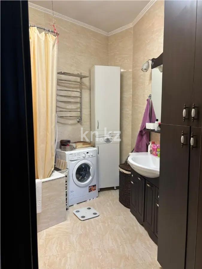 Продажа 2-комнатной квартиры, 83 м², ул. Омаровой, дом  37 в Алматы - фото 6