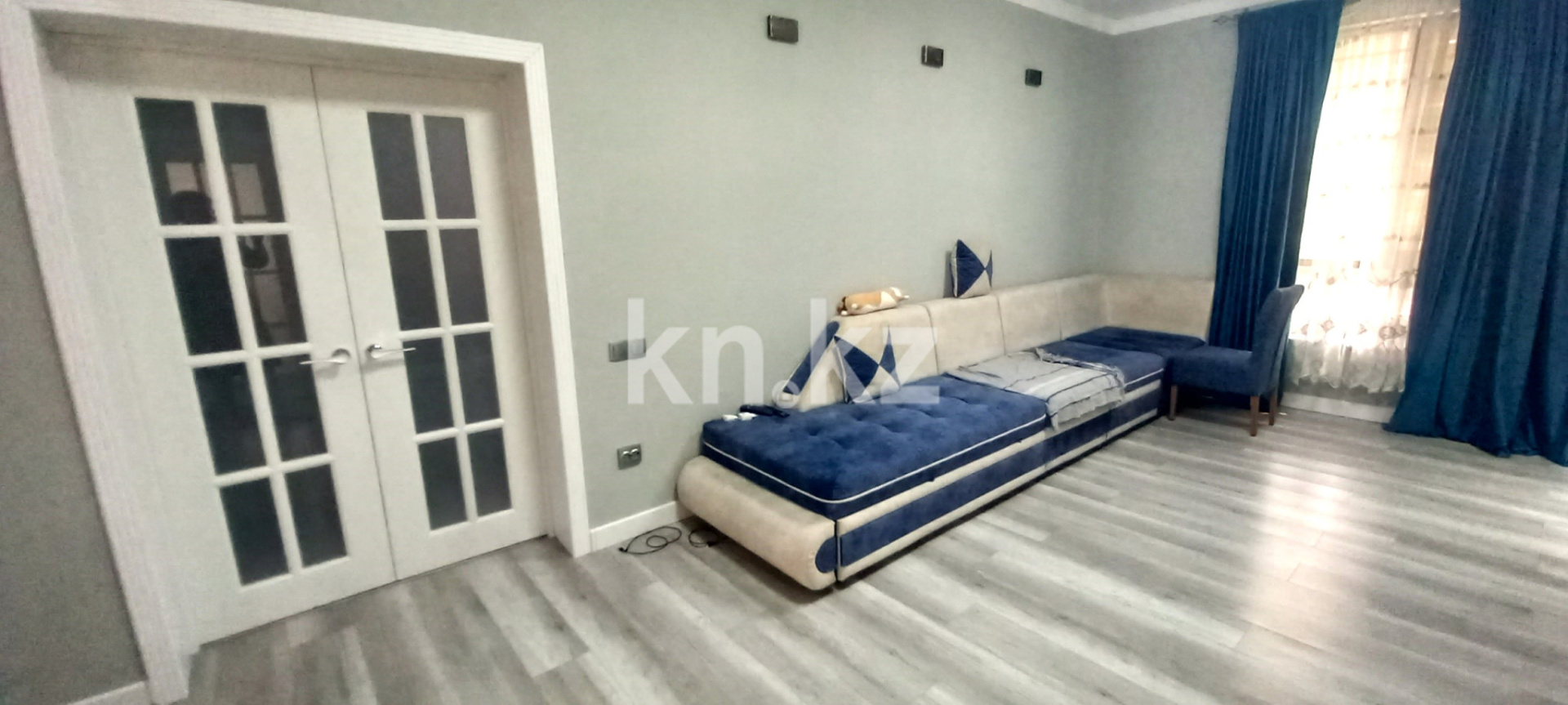 Продажа 5-комнатного дома, 180 м², ул. Апорт - Продажа домов, коттеджей в Алматы фото 1 из 13