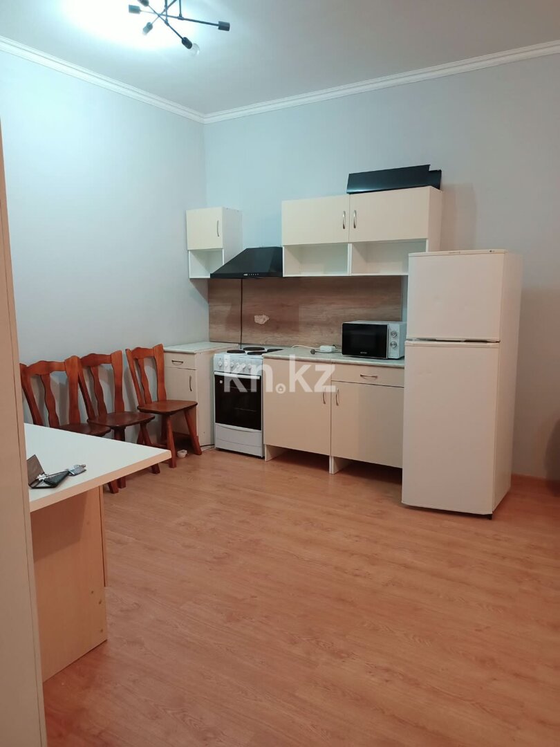 Аренда 2-комнатной квартиры, 59 м² в Астане