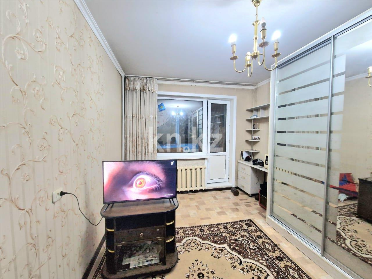 Продажа 1-комнатной квартиры, 32 м², мкр-н 18 - Продажа  однокомнатных квартир в Караганде фото 1 из 15