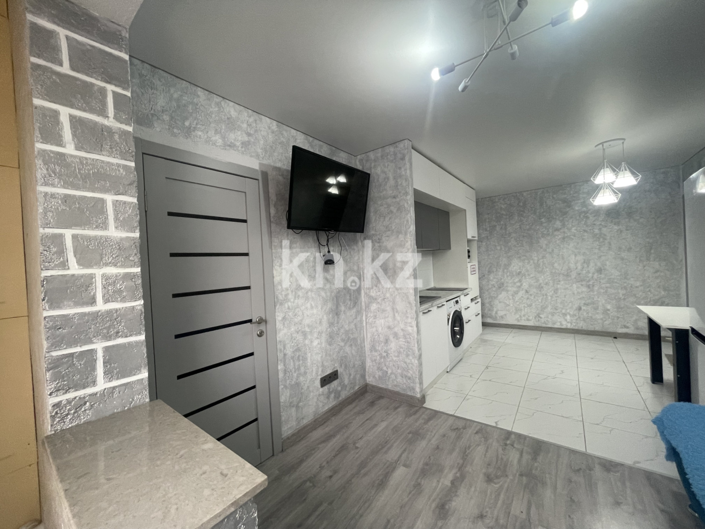 Продажа 2-комнатной квартиры, 45.5 м², Мира, дом  75/1 - Продажа и аренда недвижимости в Алматинской области фото 1 из 6