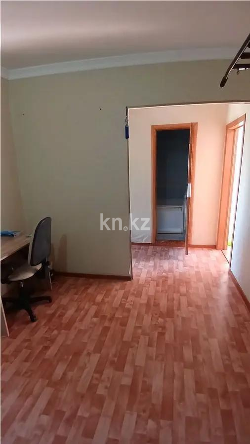 Продажа 3-комнатной квартиры, 63 м², ул. Гапеева, дом  8 - Продажа  трехкомнатных квартир в Караганде фото 4 из 7