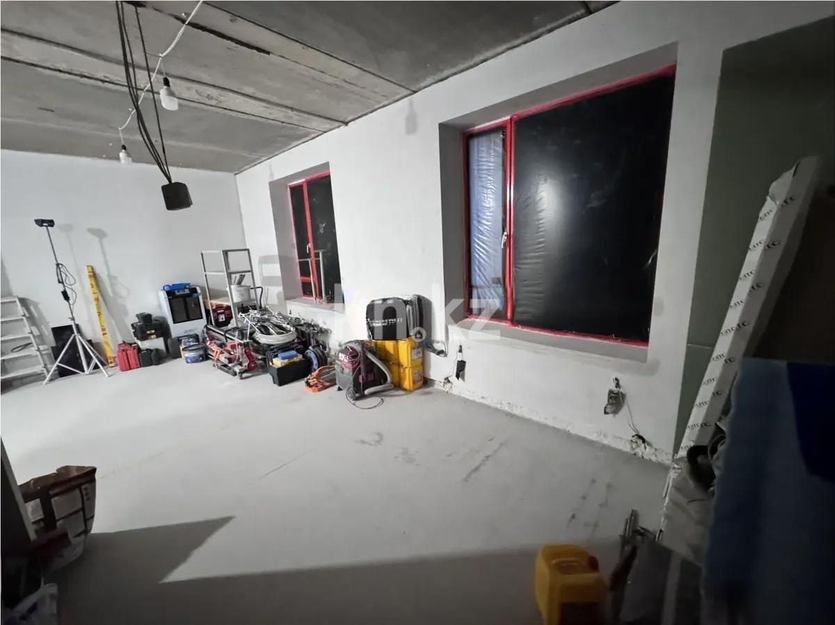 Продажа 4-комнатной квартиры, 100 м² в Астане