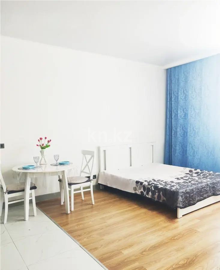 Продажа 2-комнатной квартиры, 44 м², мкр-н Самал-3, дом  15 в Алматы - фото 2