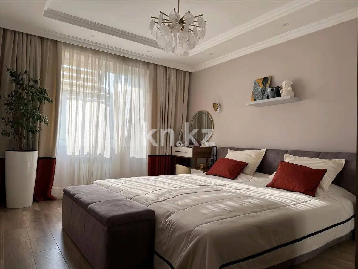 Продажа 3-комнатной квартиры, 100 м², ул. Курмангазы, дом  97 в Алматы - фото 2