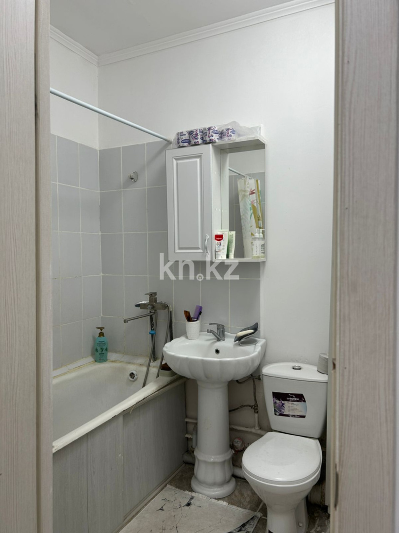 Продажа 1-комнатной квартиры, 37 м², 9 мкр, дом  33 - Продажа и аренда недвижимости в Таразе фото 1 из 7